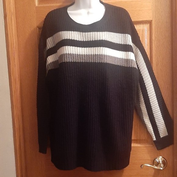 Heavy Weight Sweater - Picture 2 of 6